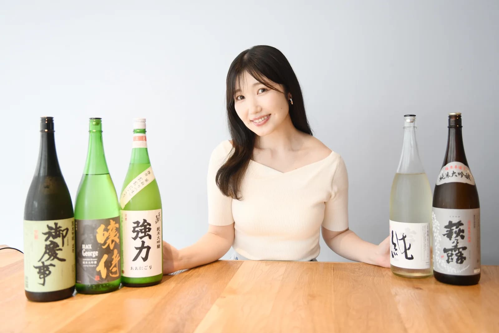 「なんでこの瓶の色にしたんだろう」内田彩が語る日本酒の楽しみ方|超吟醸祭